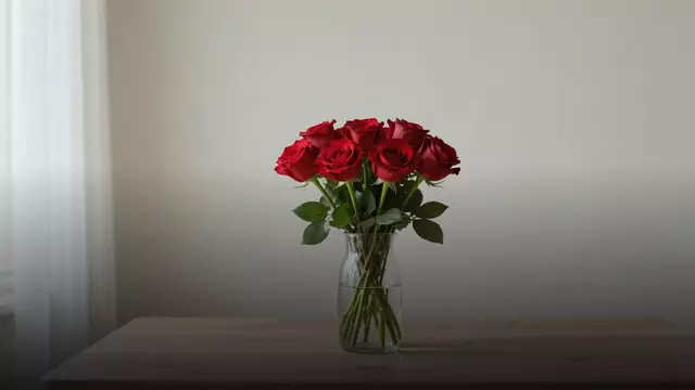 Букет из 9 красных роз: как выглядит и сколько стоит