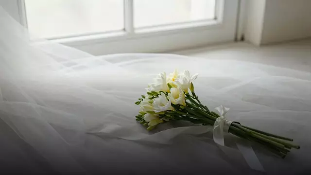 Букет невесты из фрезии: нежный и ароматный вариант