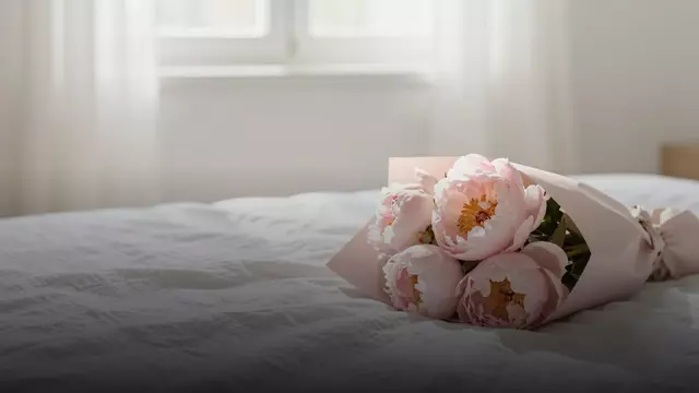 Букет розовых пионов девушке: как выбрать в Санкт-Петербурге