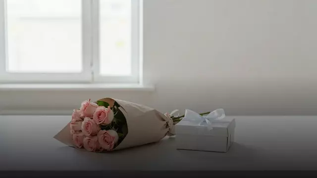 Букет розовых роз на день рождения: как выбрать и сколько стоит