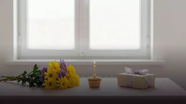 Хризантемы подруге на день рождения: как выбрать букет