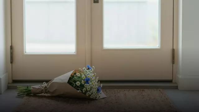 Как отправить цветы в Беларусь из России и оплатить в рублях