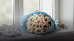 Пионовидные розы на выписку из роддома: как выбрать букет и сколько он стоит