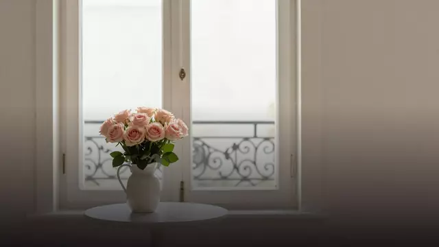 Цены на розы во Францию: букеты с доставкой по городам в рублях