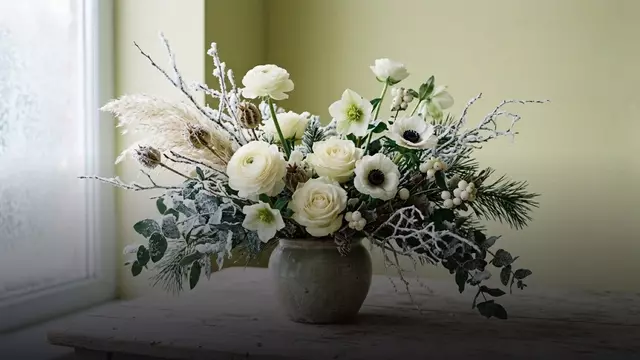 Зимние цветы для букета: что купить в декабре