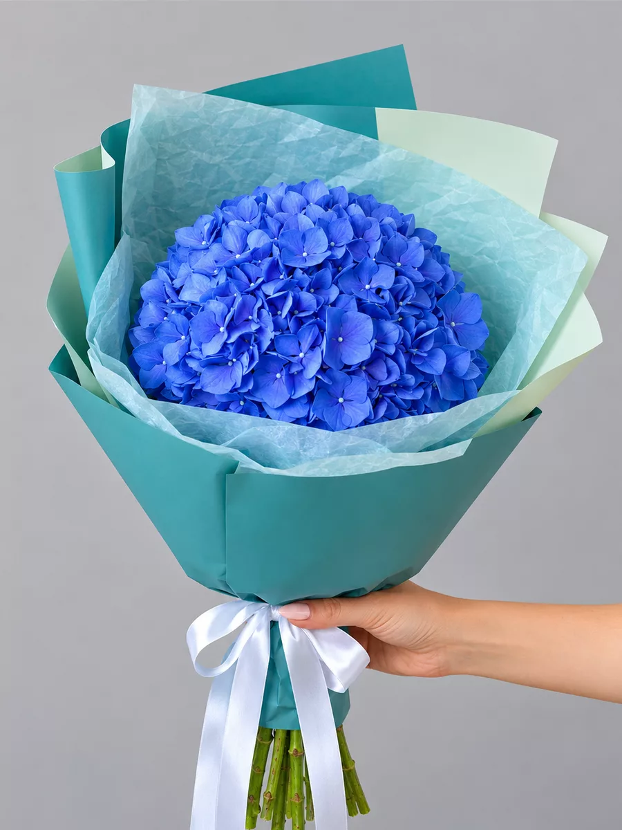 Bouquet blue hydrangeas