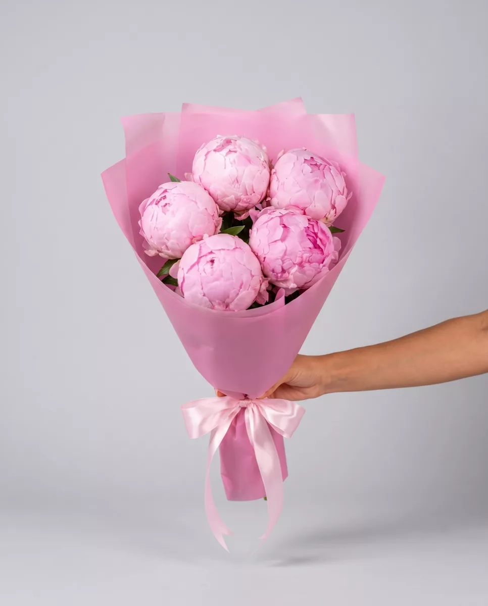 Bouquet of 5 pink peonies