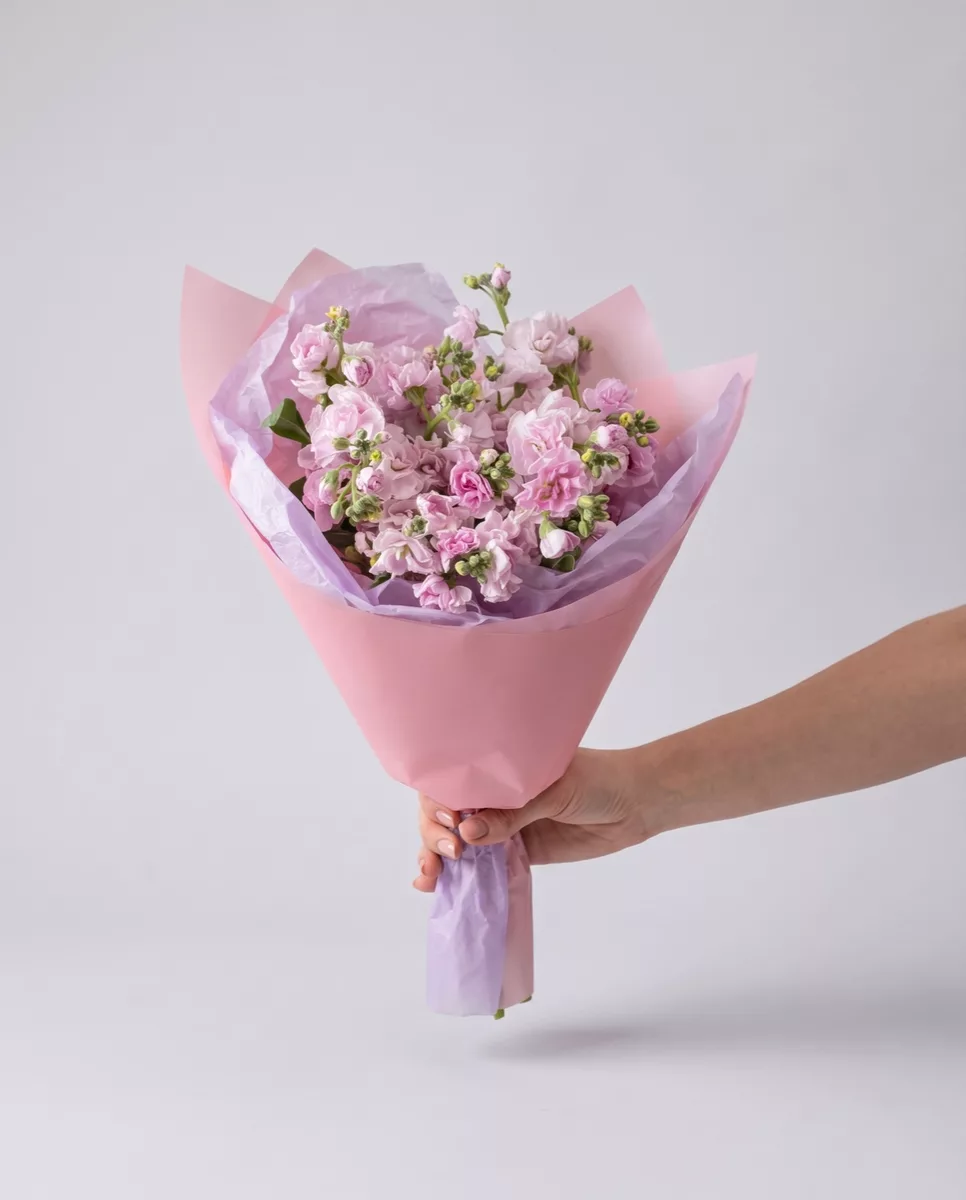 Bouquet of 7 pink matthiola