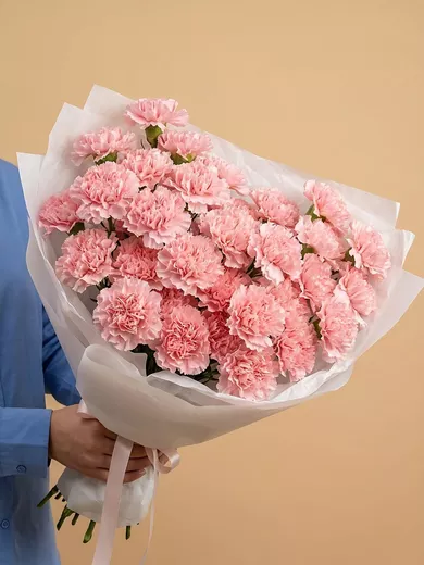 Букет живых цветов из 35 розовых диантусов