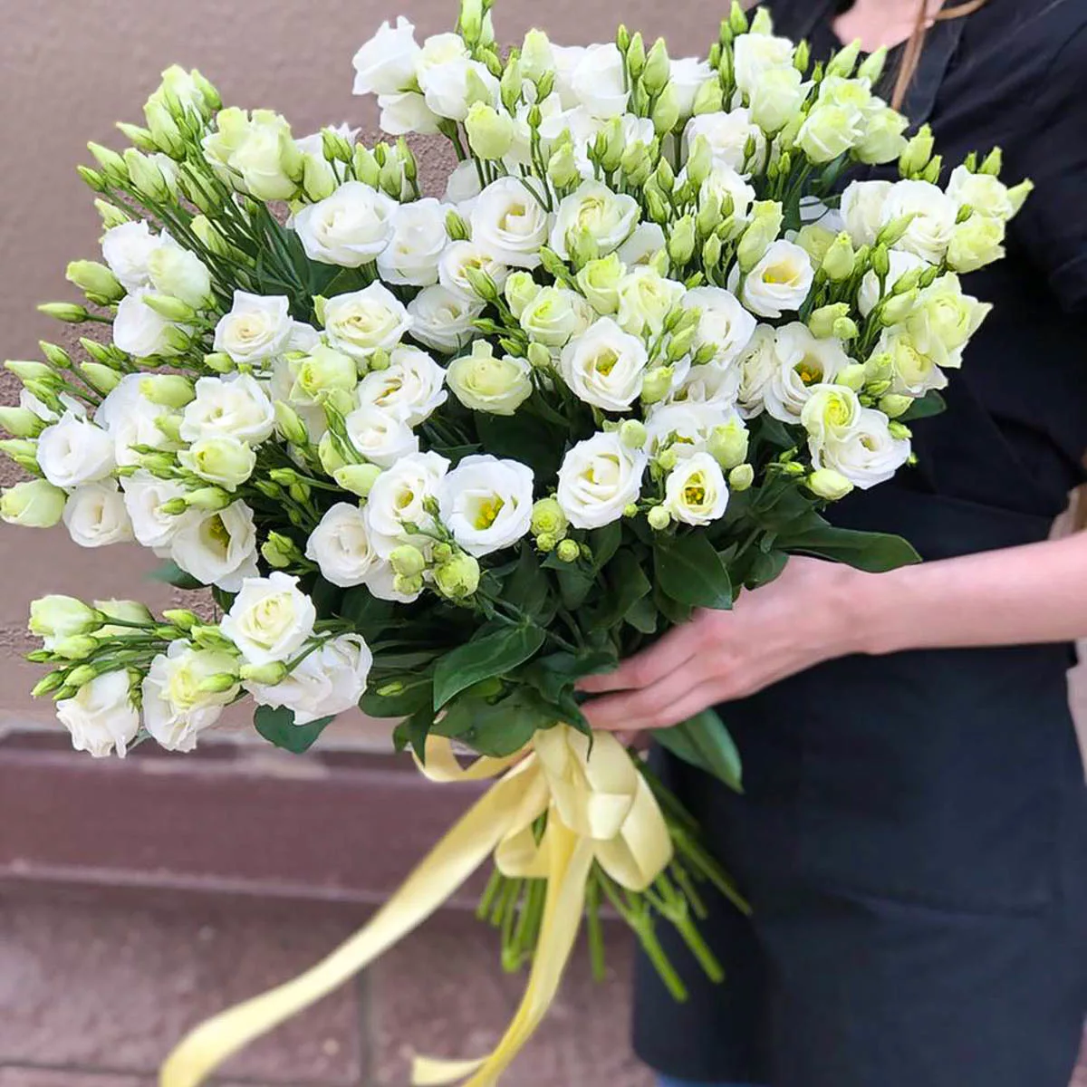 Bouquet of 51 white eustoma