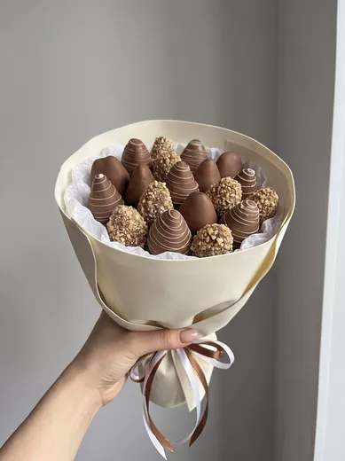 Букет из клубники в шоколаде 19 шт