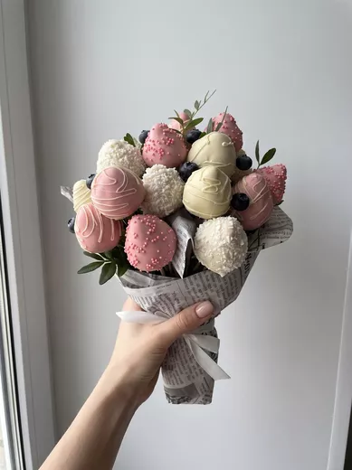 Букет из клубники в шоколаде
