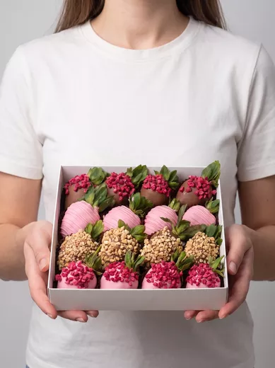Клубника в шоколаде 16 шт