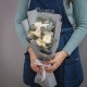 Букет из 7 белых ранункулюсов с эвкалиптом