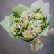 Букет из 7 роз, 3 хризантем и 9 альстромерий белого цвета