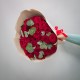 25 красных роз с эвкалиптом