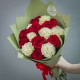 Букет из 15 красных и белых роз