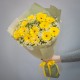 Букет из 15 желтых гербер и 20 ромашек кустовых